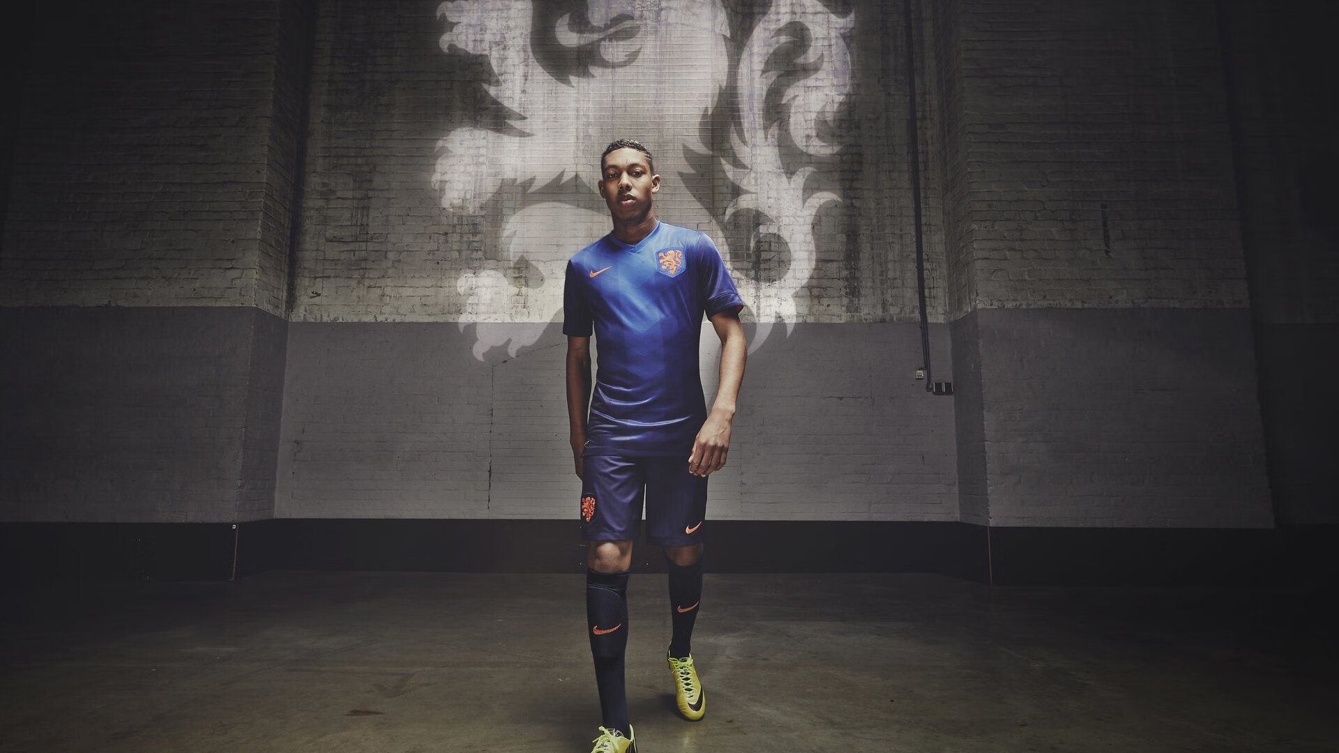 凯恩在TL比赛中回归赛场，精彩发挥引发热议！